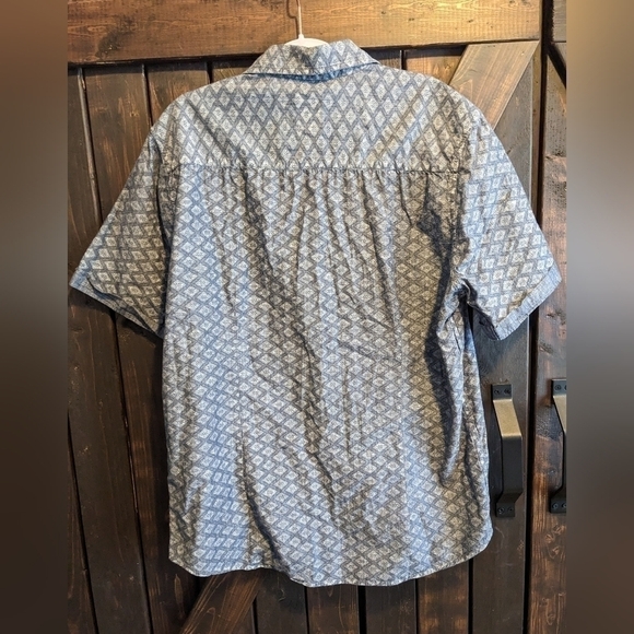 Of All Threads, men's L, blue pattern button front shirt. - Picture 3 of 10